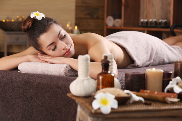 Relax Spa & Massage