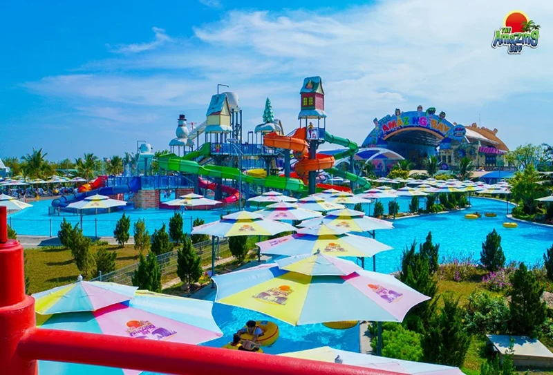 WATER PARK THE AMAZING BAY