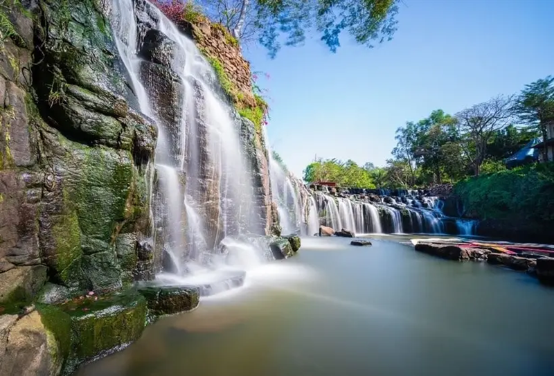 DA HAN WATERFALL