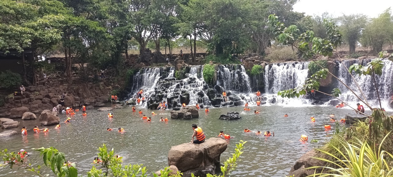 GIANG DIEN WATERFALL